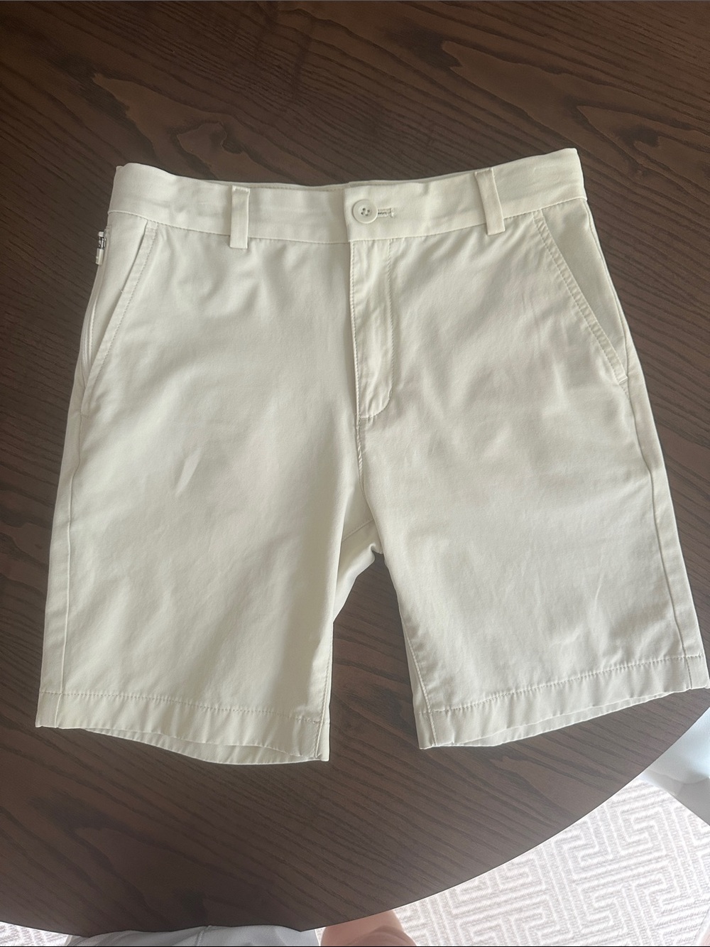 Vineyard Vines boys Cream Flat-Front Shorts